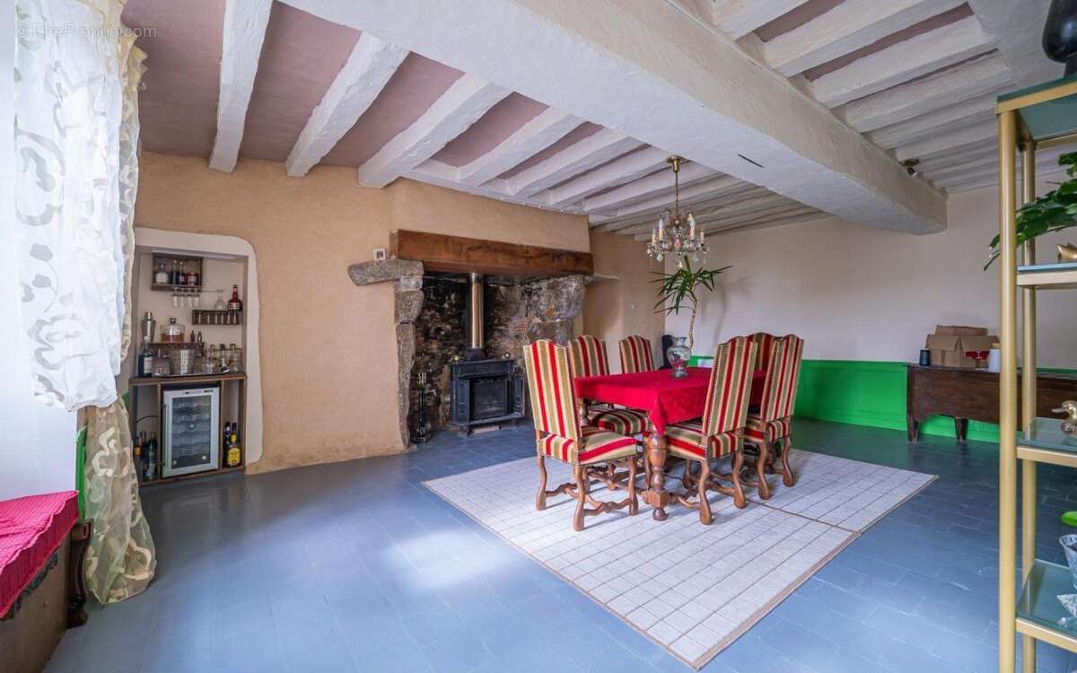 Maison à EVRON
