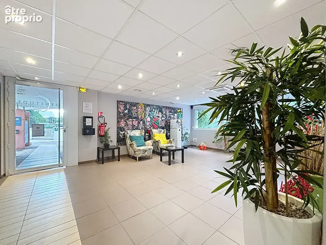 Studio au calme dans residence de standing avec parking collectif - photo 9