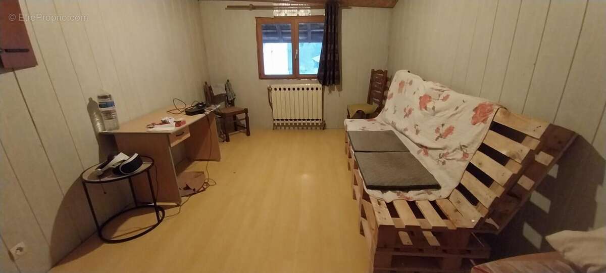 Maison à HAUTEVELLE