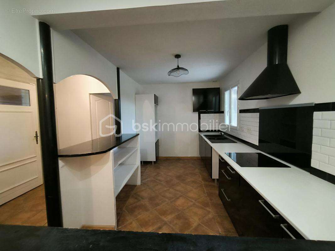 Maison à SAINT-CHRISTOL-LES-ALES