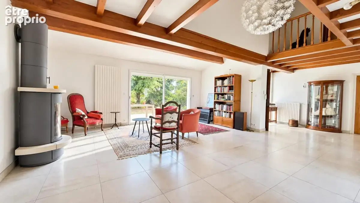Maison 7 pièces 175 m² à vendre à Meursac (17120) - photo 5
