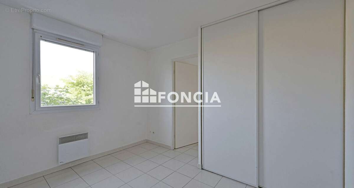 Appartement à FOURQUES