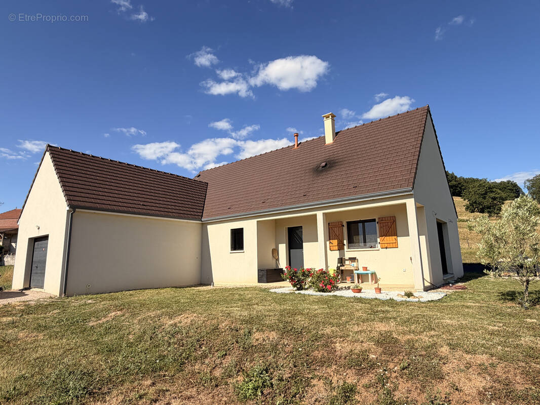 Maison à BELMONT-BRETENOUX
