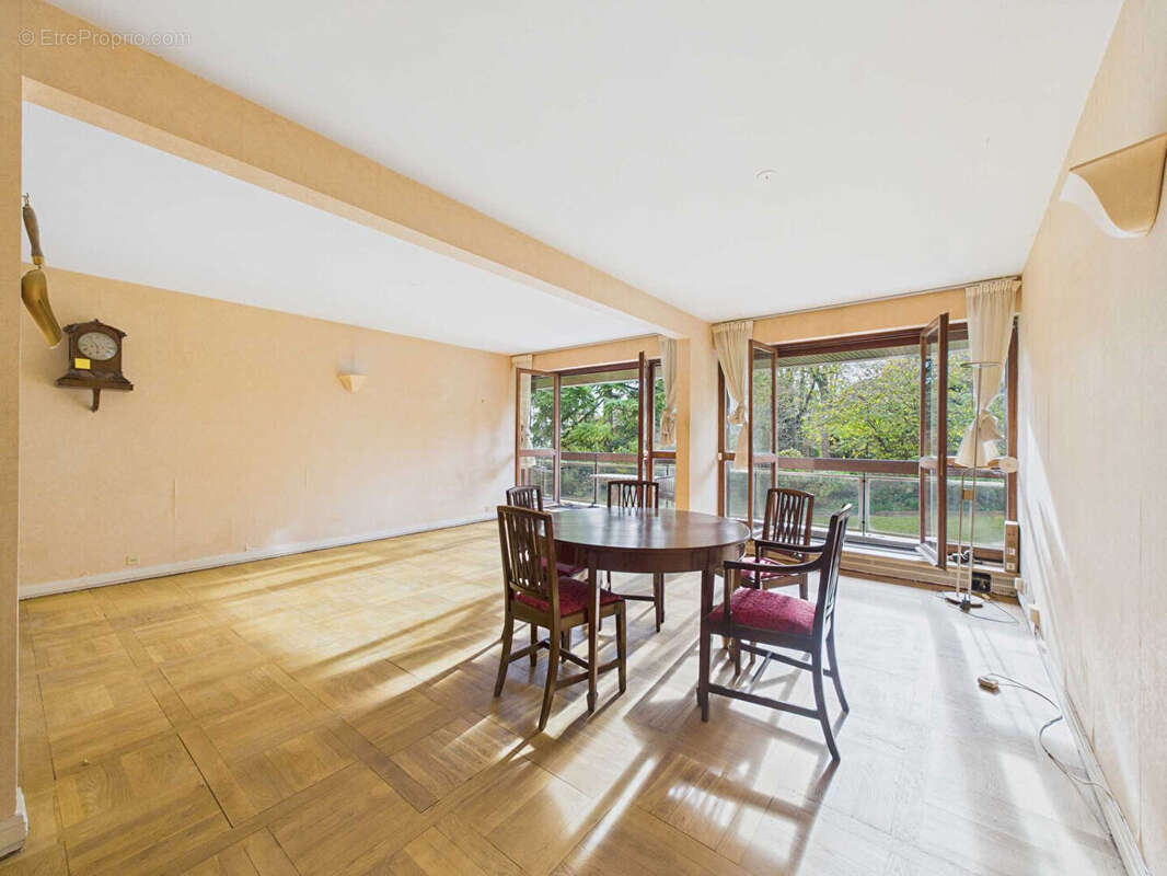 Appartement à SAINT-CLOUD