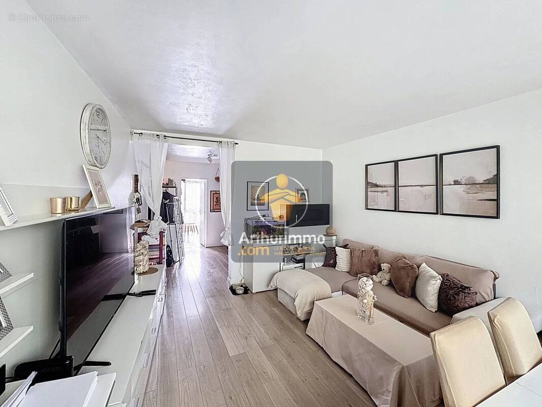 Appartement à LIMEIL-BREVANNES