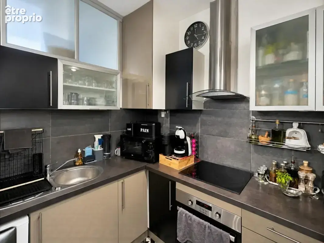 Appartement 3 pièces de 45 m² à Menton - photo 4