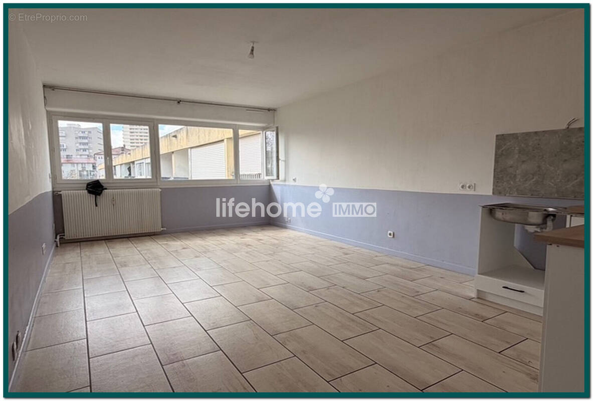 Appartement à NIMES