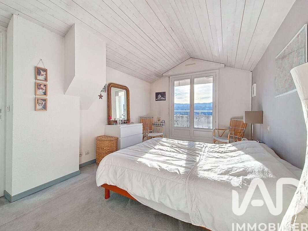 Photo 8 - Appartement à LA ROCHE-SUR-FORON