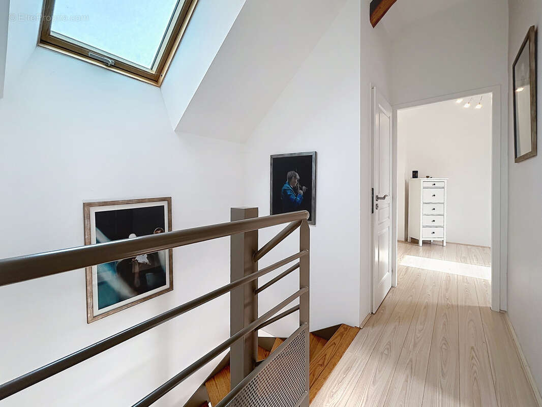 Maison à BRIGNAC-LA-PLAINE