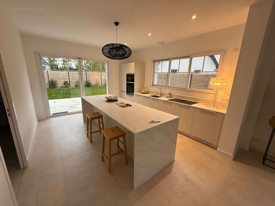 Maison à LE POULIGUEN