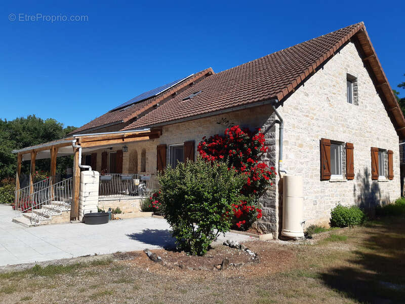 Maison à LIMOGNE-EN-QUERCY