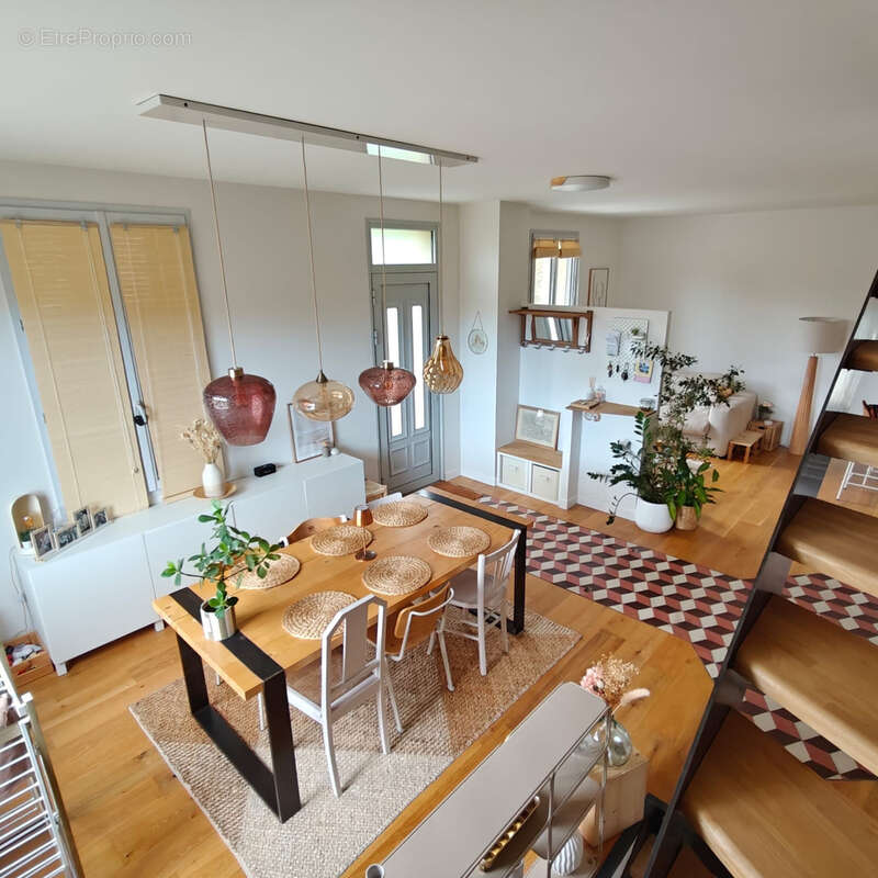 Maison à BELVEZE-DU-RAZES