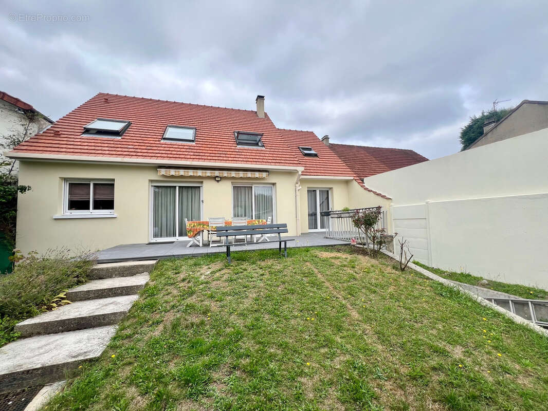 Maison à ATHIS-MONS