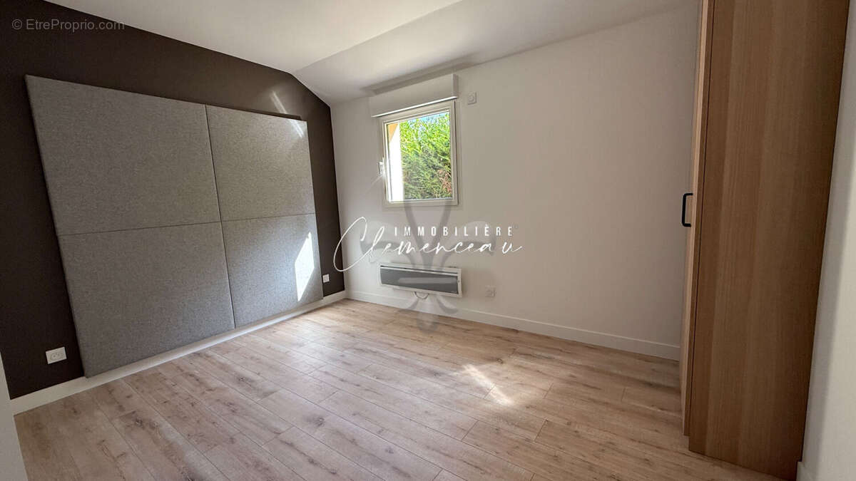 Maison à VAUX-SUR-SEINE