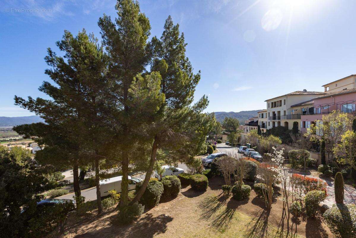 Vente appartement T2 - Résidence de tourisme Pierre et Vacances  à Mallemort - photo 8