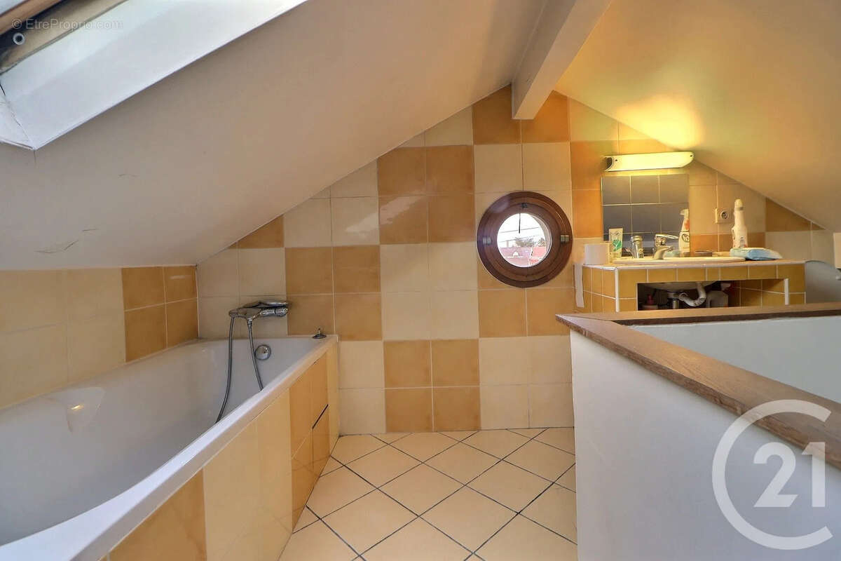 Maison à AULNAY-SOUS-BOIS