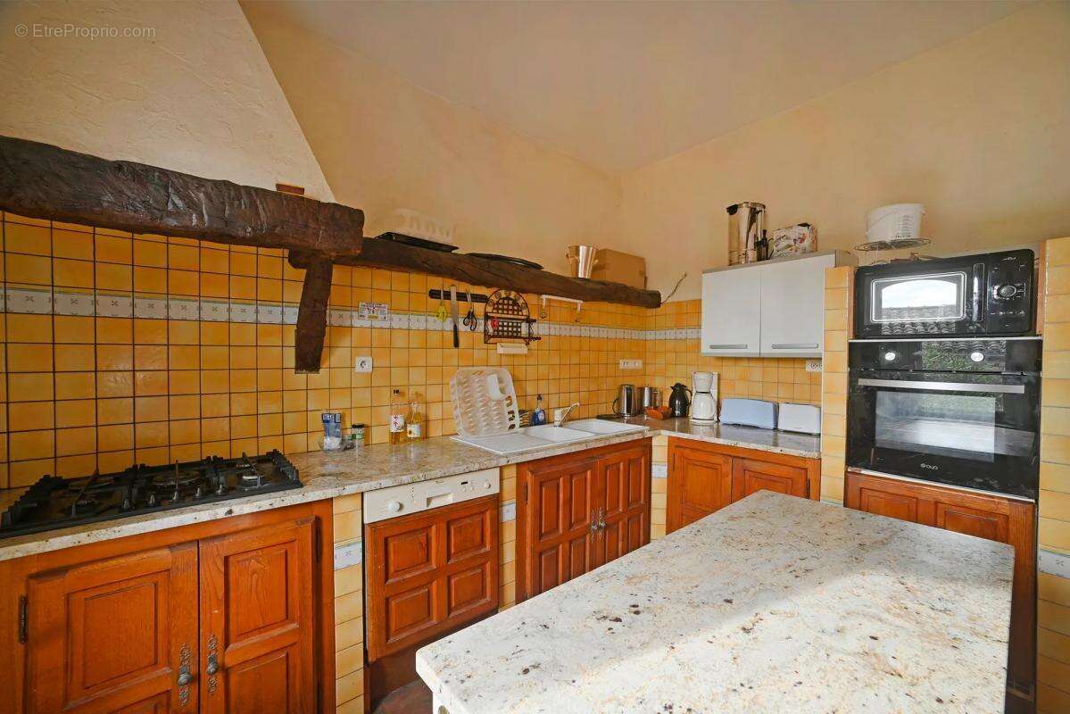 Maison à SAINT-ALBAN-AURIOLLES