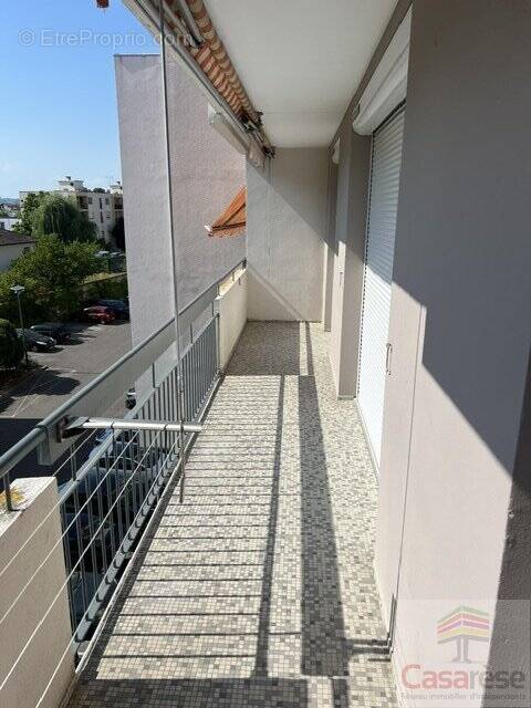 Appartement à DECINES-CHARPIEU