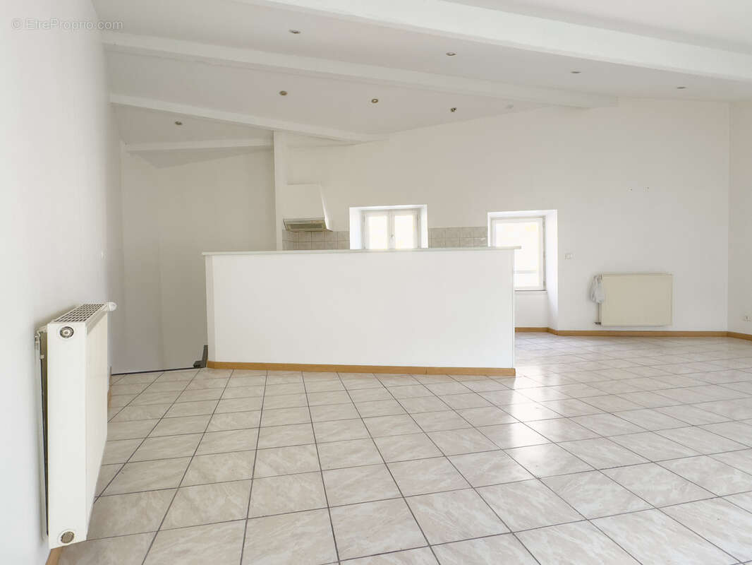 Appartement à PRIVAS