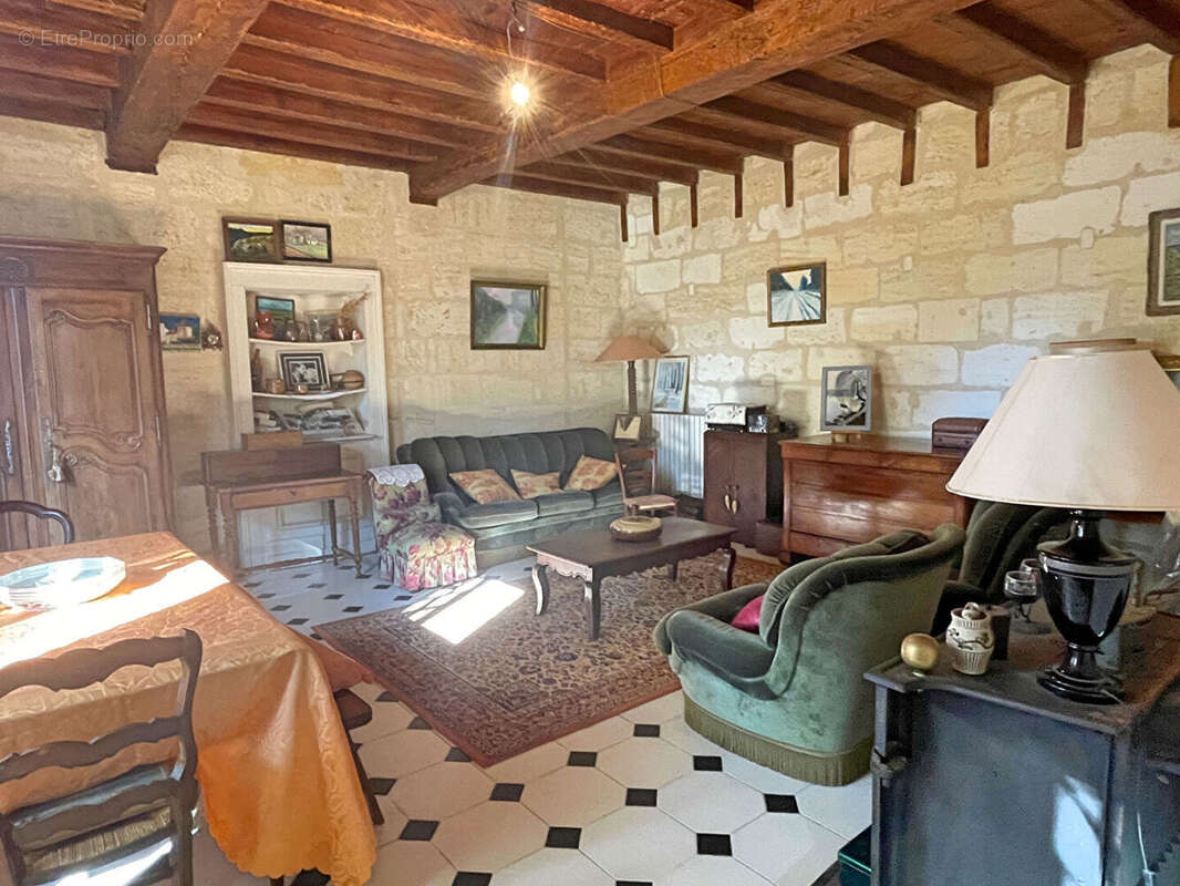 Maison à SAINT-EMILION