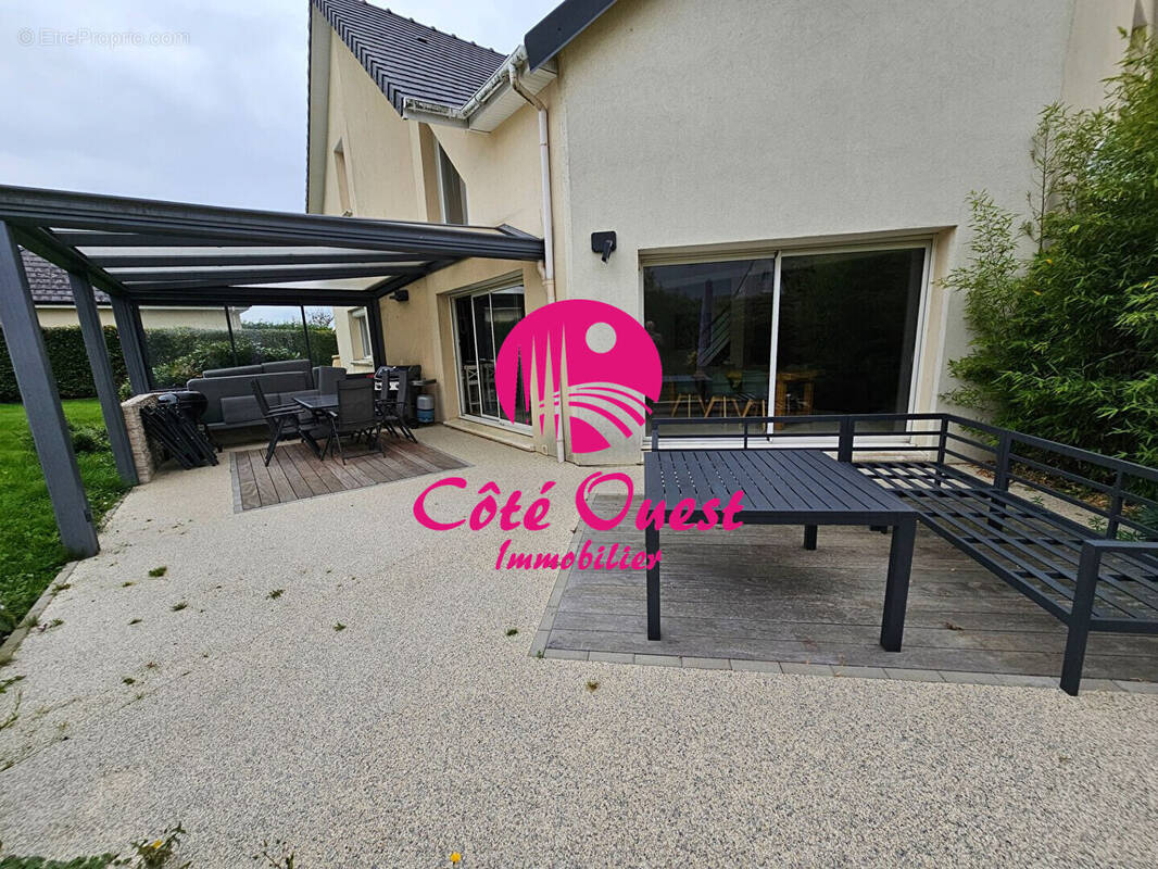 Maison à CAUVILLE-SUR-MER