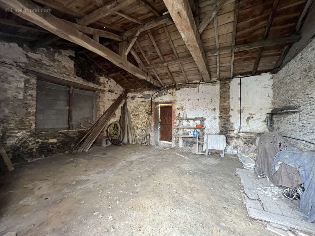 Maison à GROSBREUIL