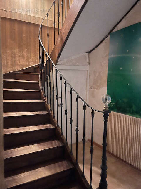 Au centre ville de nerac belle maison en pierre - photo 8