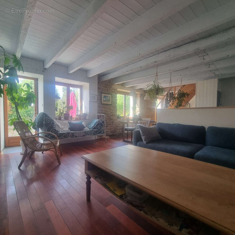 Maison à LOCOAL-MENDON