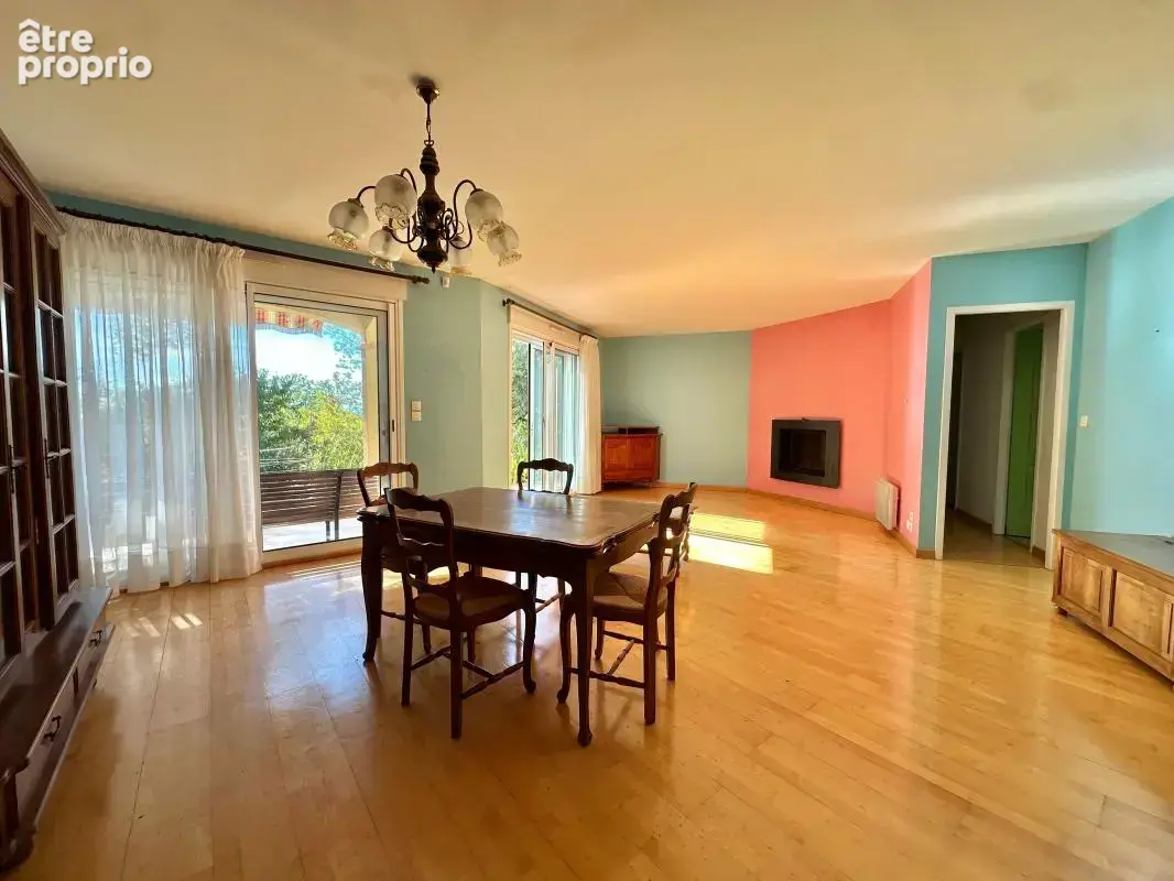 LE LHERM – Maison T5 de plain-pied avec grand terrain - photo 3