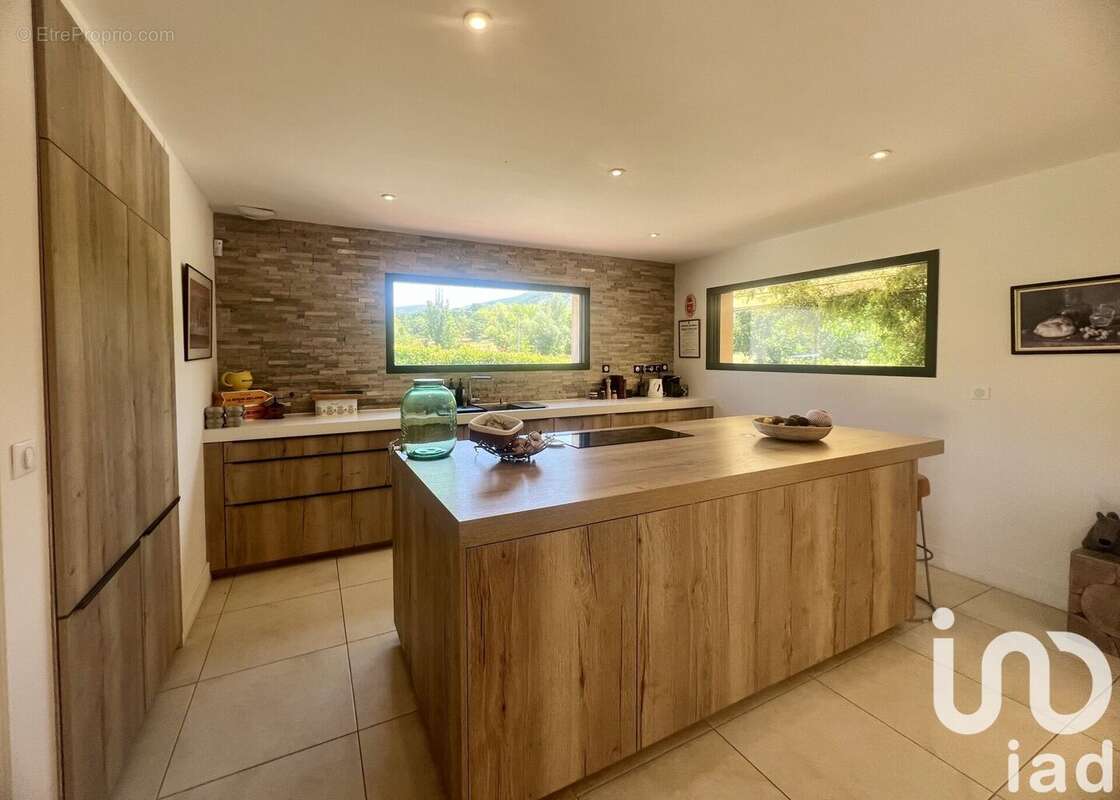 Photo 7 - Maison à LA ROQUE-ESCLAPON