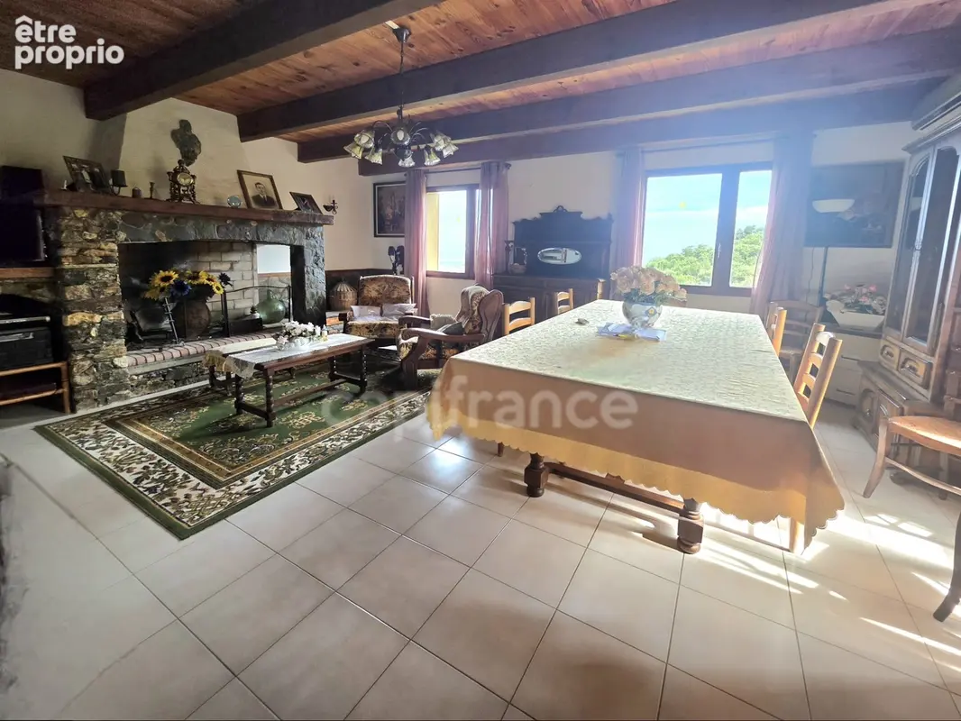 BORGO – Propriété à fort potentiel : 393 m² habitables + 2 980 m² de terrain – 395 000 € - photo 3
