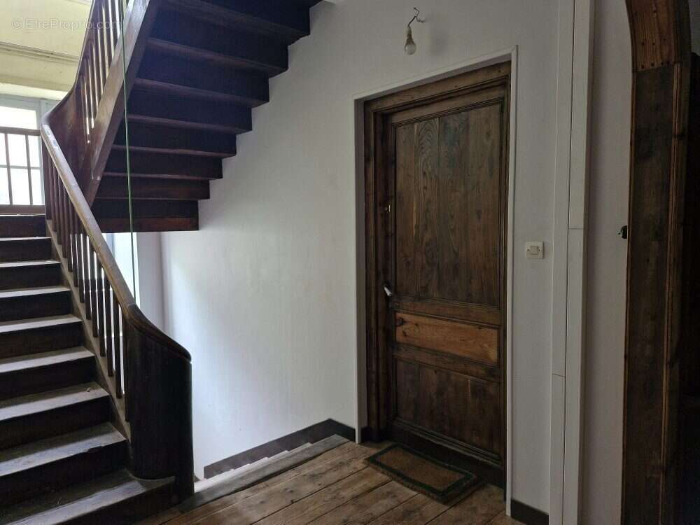 Appartement à PLESSALA