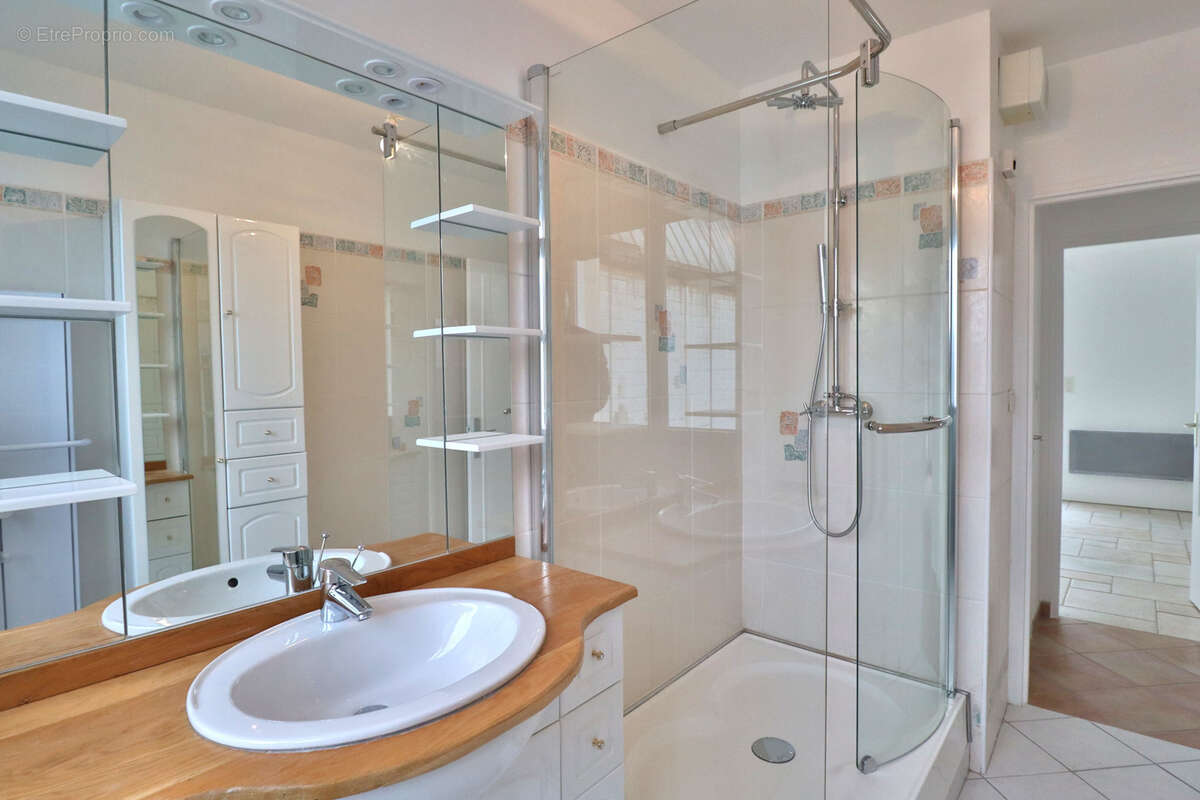 Troyes - appartement t3 renove - photo 5