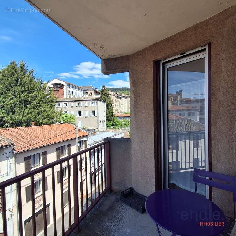 Appartement à THIERS