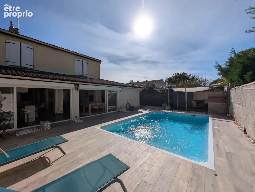 Photo Maison à Saint-Martin-De-Crau au prix de 329 000€