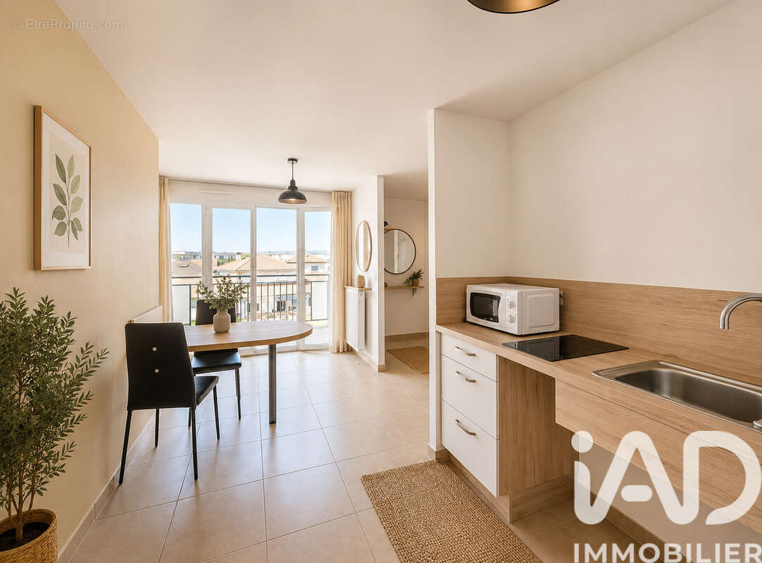 Photo 2 - Appartement à SAINT-ETIENNE-DE-SAINT-GEOIRS
