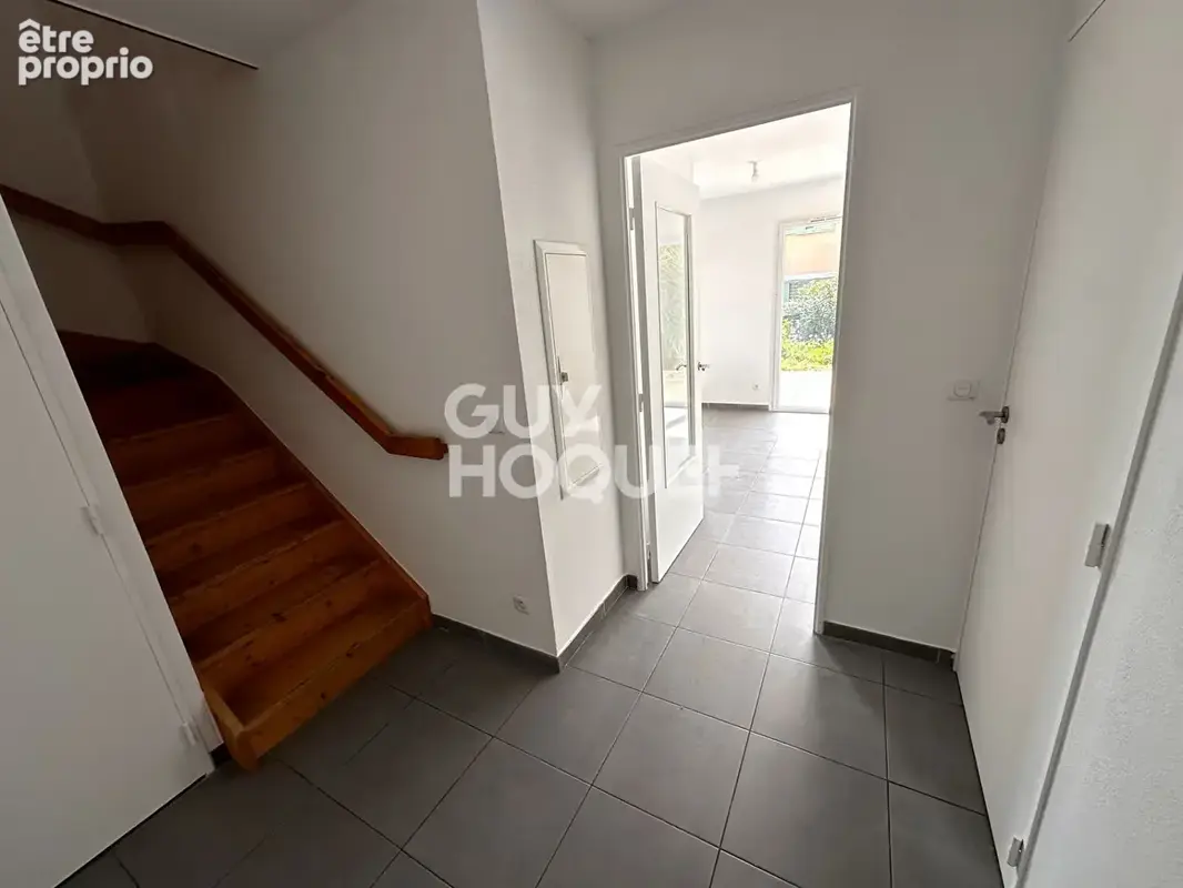 Porte d'Espagne Maison F4 de 81 m² en 3 faces avec garage et parking - photo 6