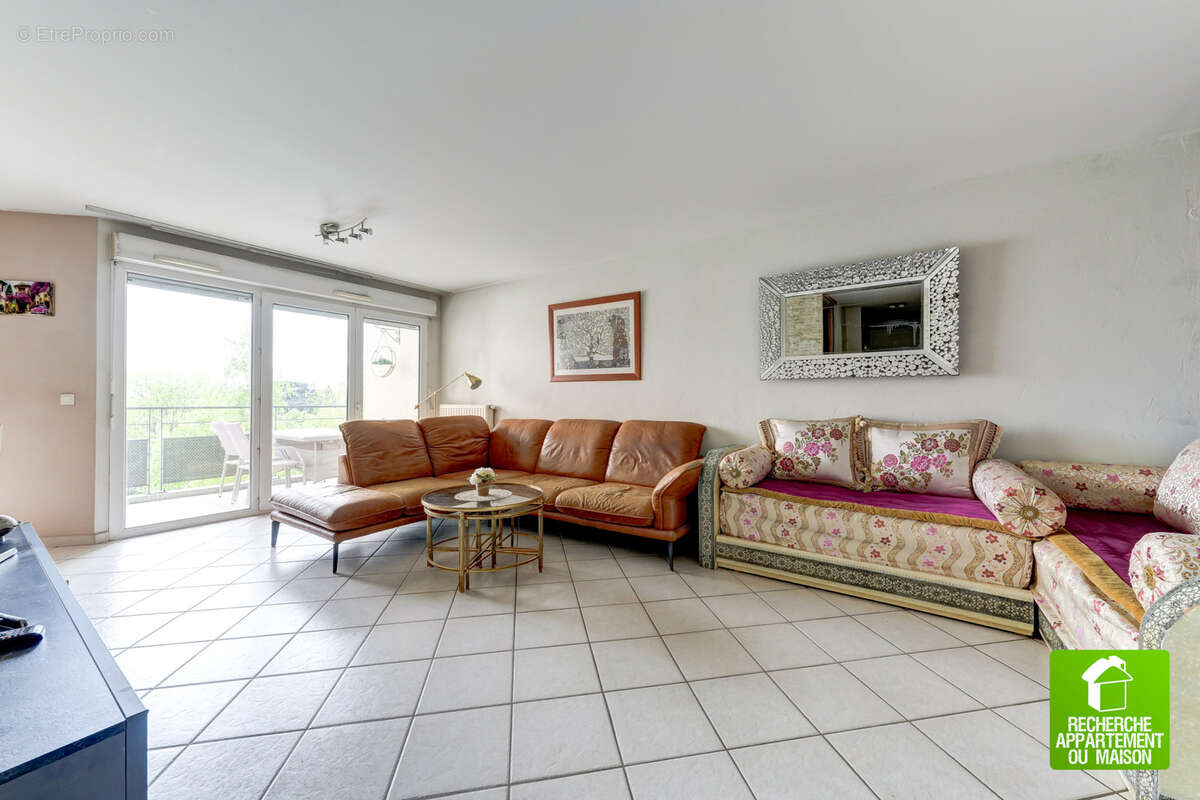 Appartement à BRON