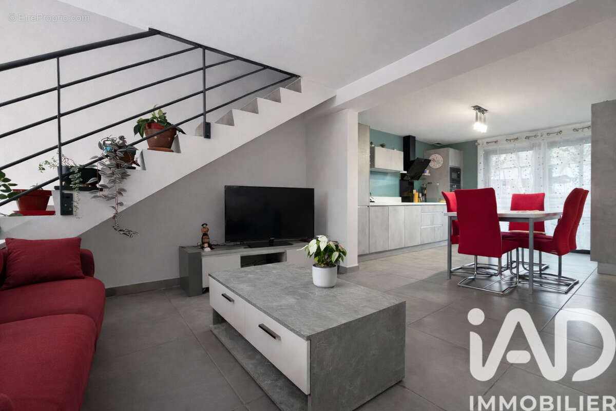 Maison 95 m² à Thuir  - photo 5