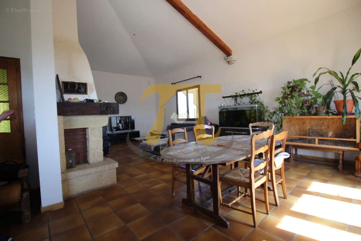 Grande maison familiale proposant 2 logements. - photo 7