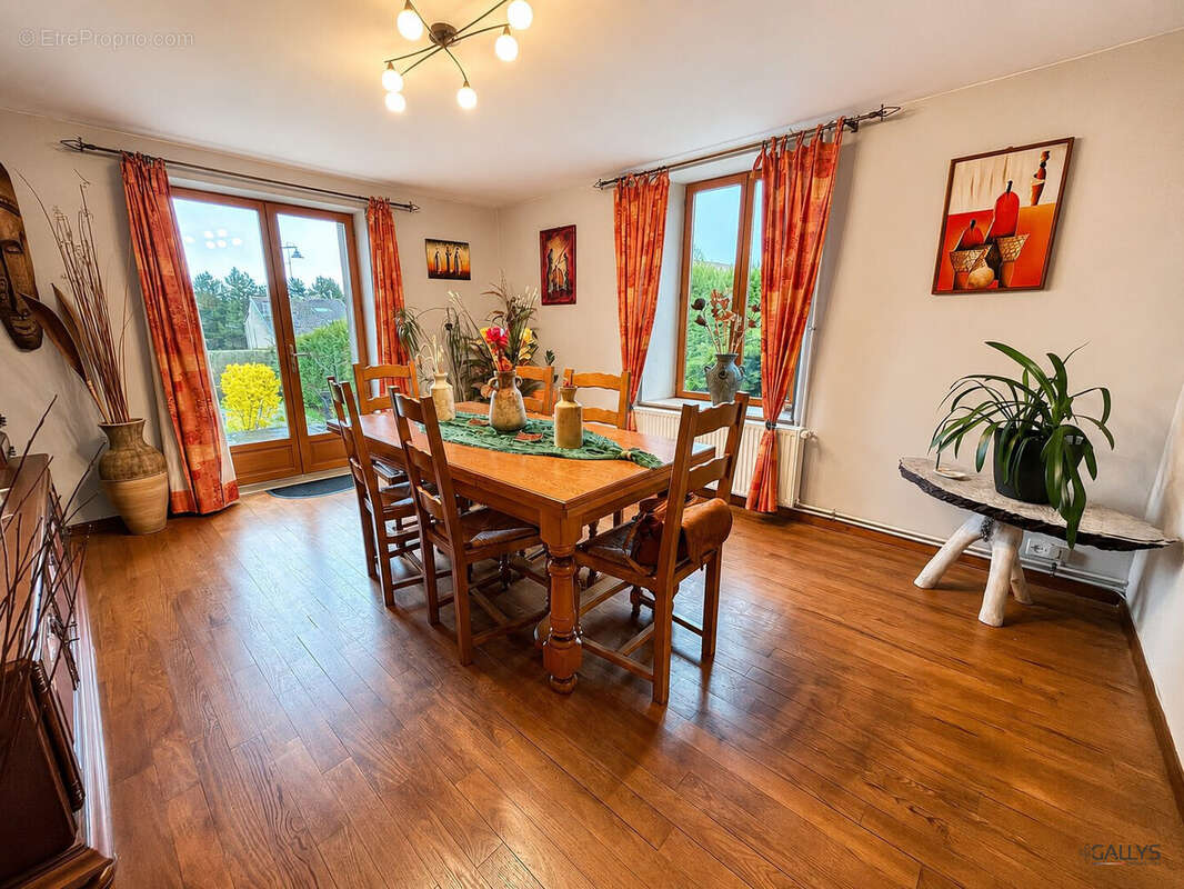 Maison 125 m² à Luneville  - photo 4