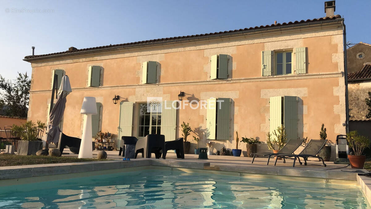 Maison à SAINT-DENIS-DU-PIN