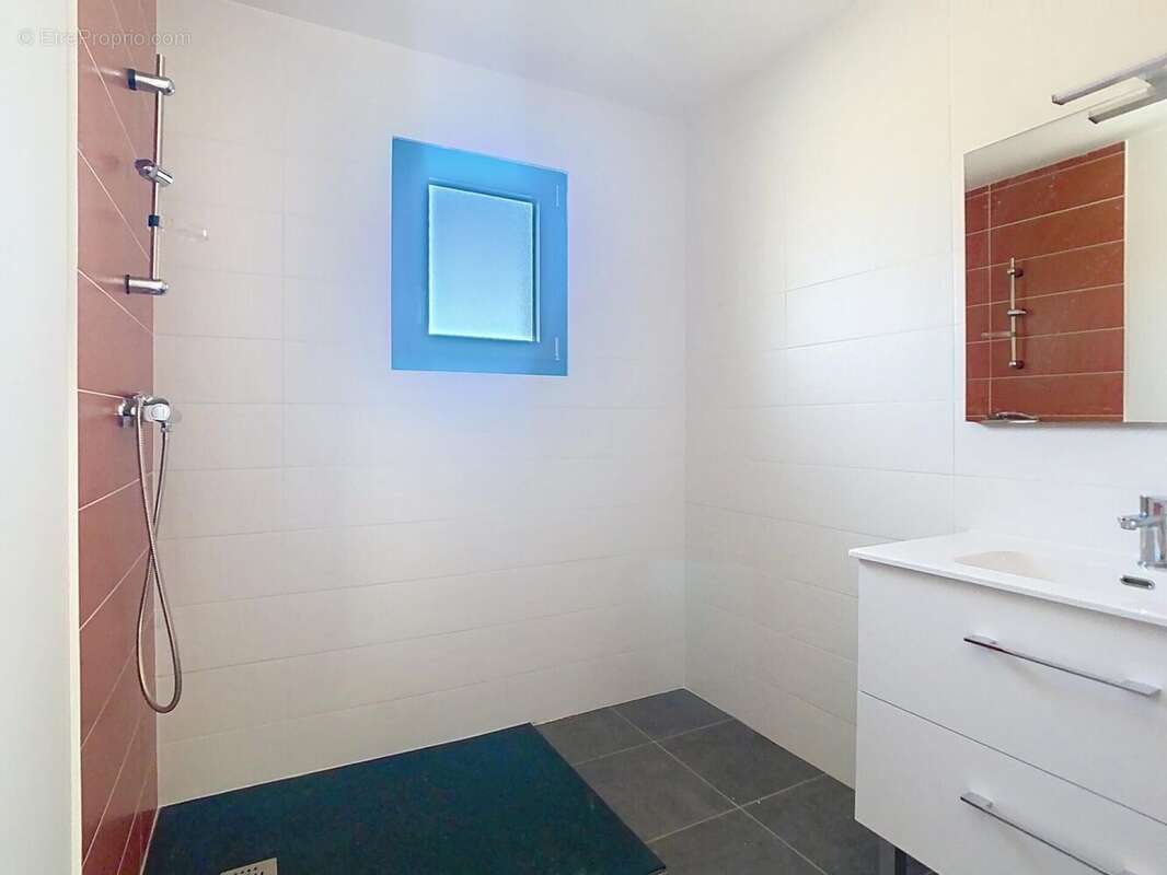 Photo 8 - Maison à PAVIE