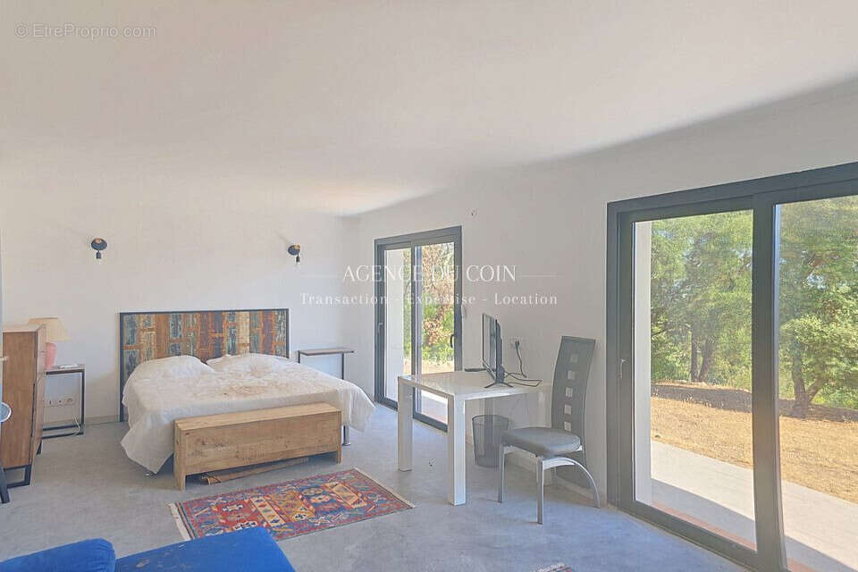 Au coeur de la campagne, cette maison individuelle construit - photo 6