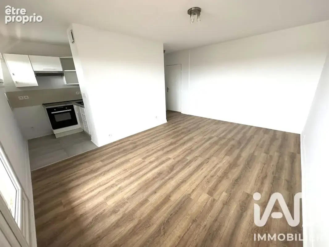 Photo 1 - Appartement à SAINT-JEAN-DE-BRAYE