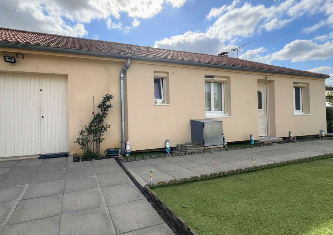 Maison à RAVEL
