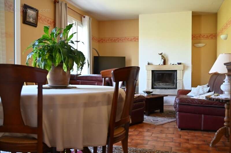 Maison à COURSAC