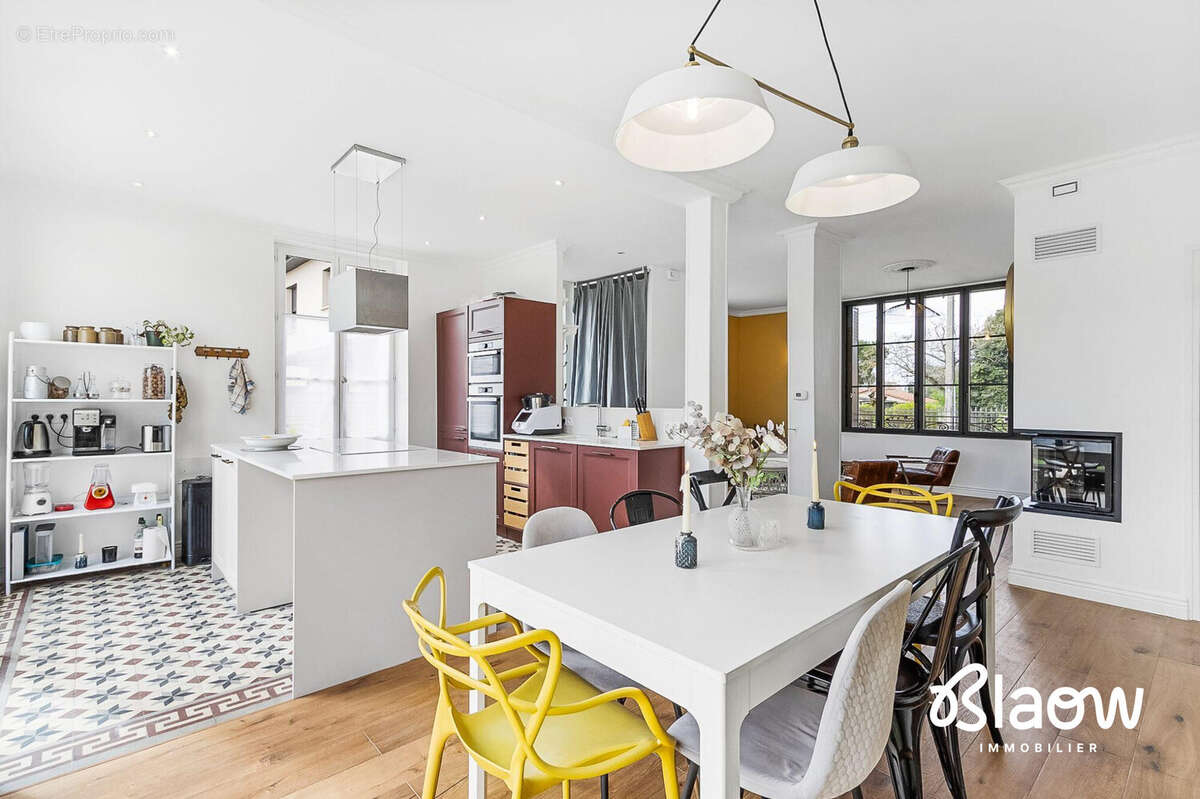 Maison à DECINES-CHARPIEU