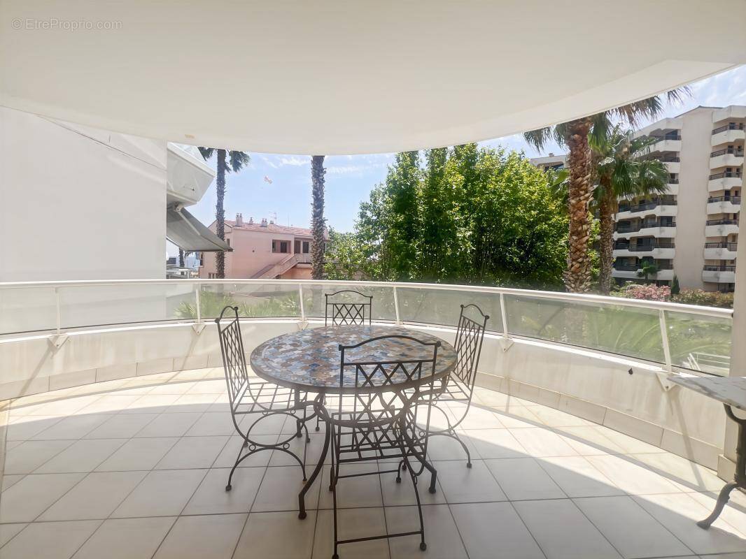 Appartement à FREJUS