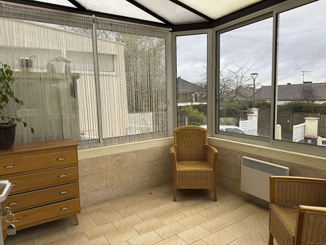 Maison à SAINT-CYR-L'ECOLE